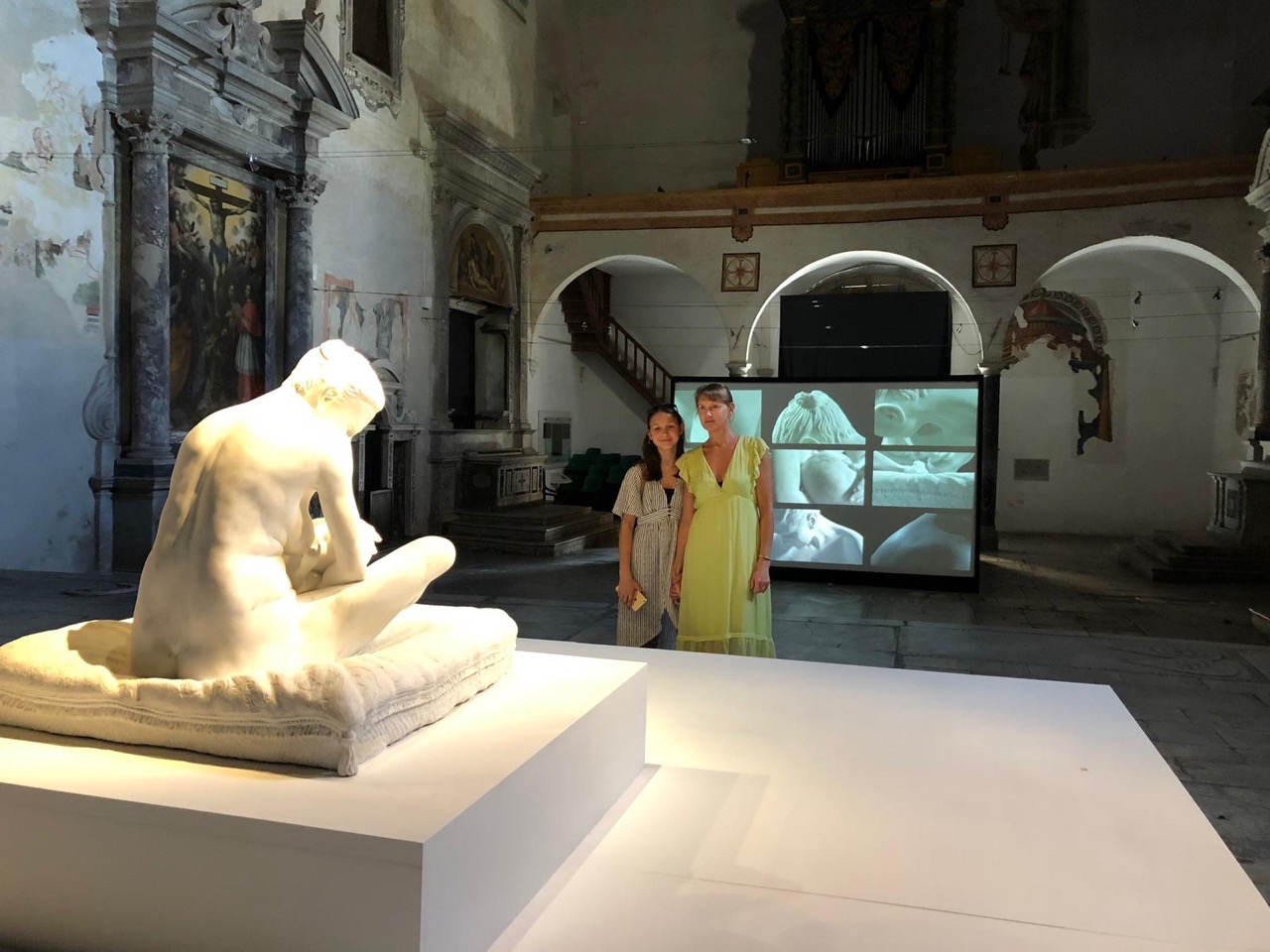 Coco and Emily visit the exhibition in the ancient cathedral in Pietrasanta